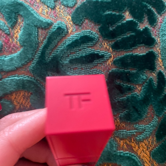 Tom Ford Lip Color Matte - Scarlet Rouge - Picture 6 of 7